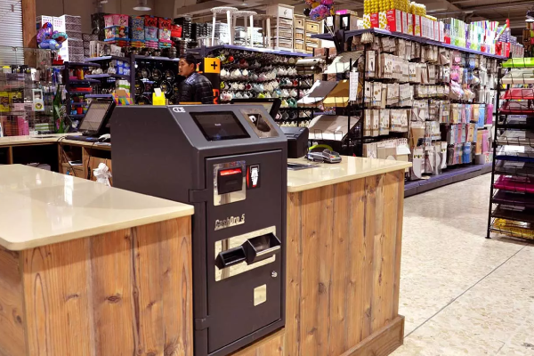 m&aacute;quina de cobro autom&aacute;tico tienda